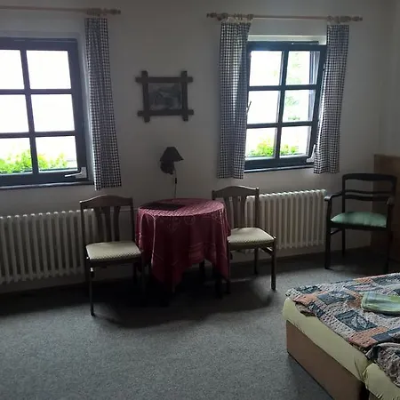 Hof Schwanberg 招待所 3*